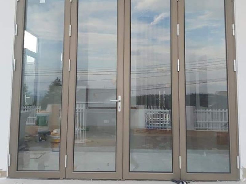 Cửa nhôm Việt Pháp 