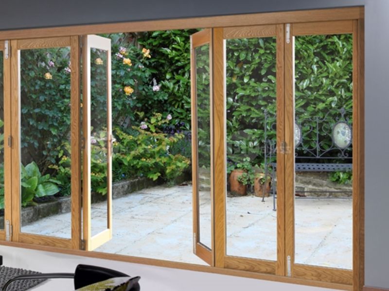 cửa nhôm Việt Pháp mở quay 