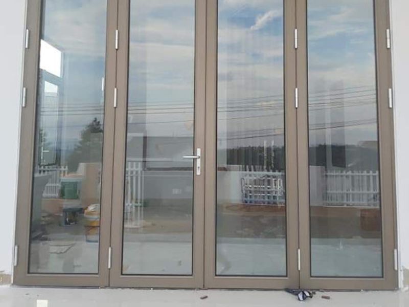 giá cửa nhôm Việt Pháp