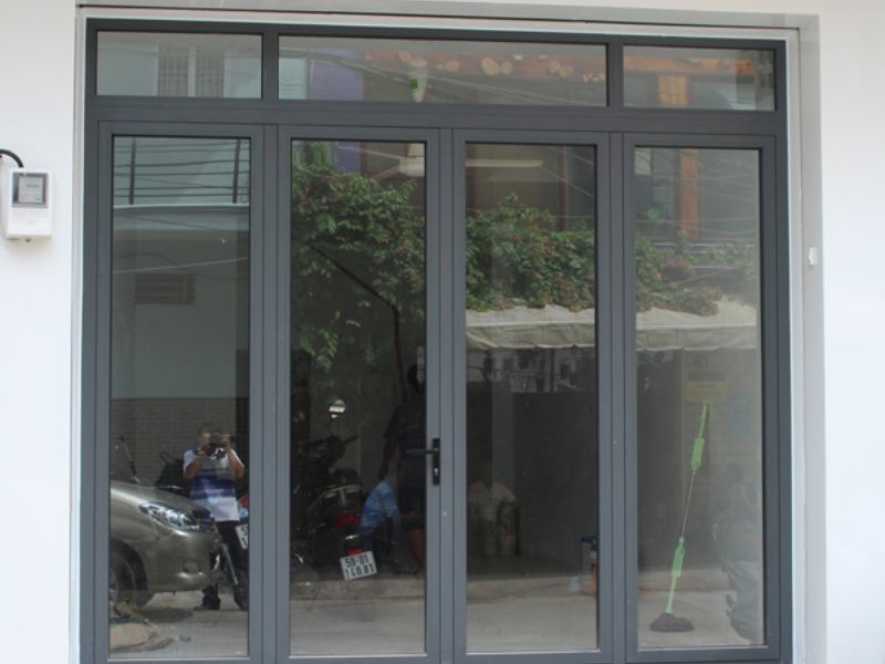  lắp đặt cửa nhôm Việt Pháp