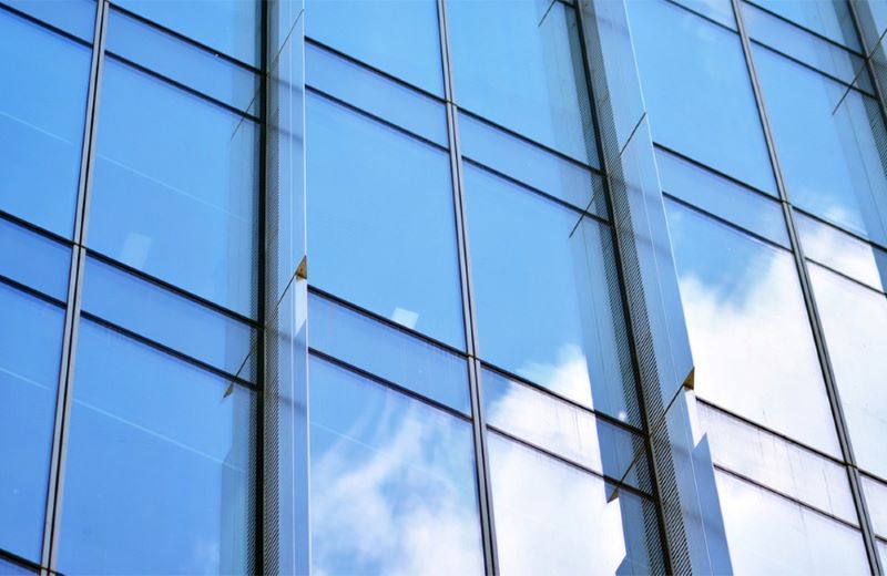  lắp đặt vách kính mặt dựng